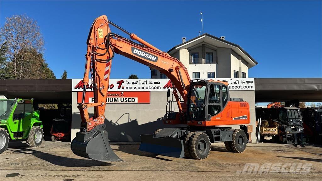 Doosan DX190W Escavatori gommati