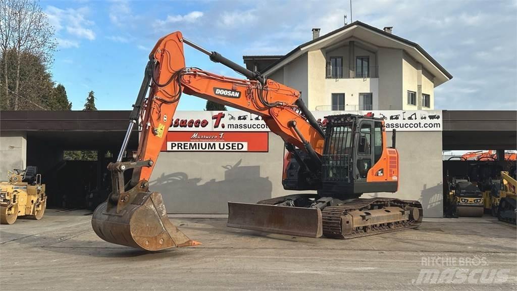 Doosan DX235LCR-5 Escavatori cingolati