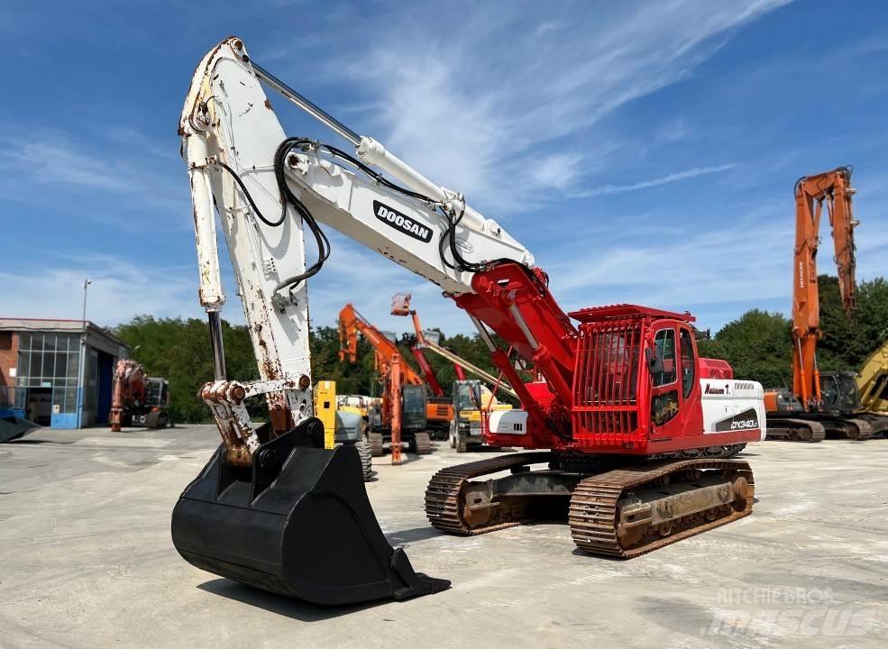 Doosan DX340 LC Escavatori cingolati