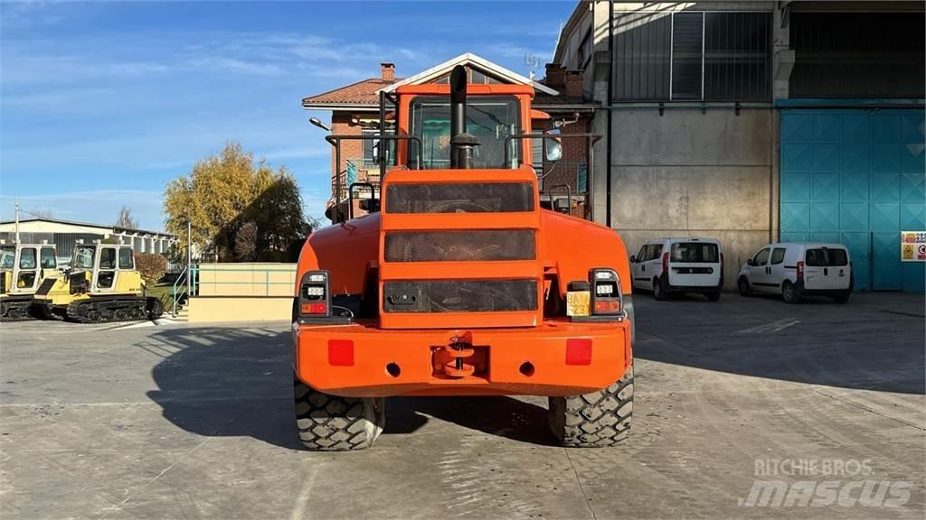 Fiat-Hitachi W190 Pale gommate
