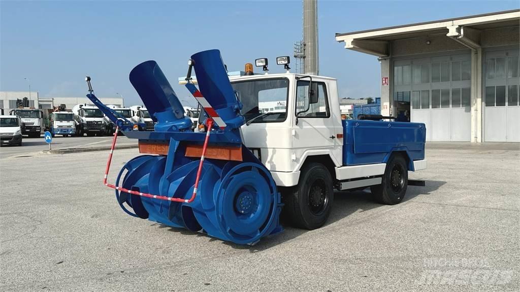  Fresia F60 4X4 Lame spazzaneve e aratri