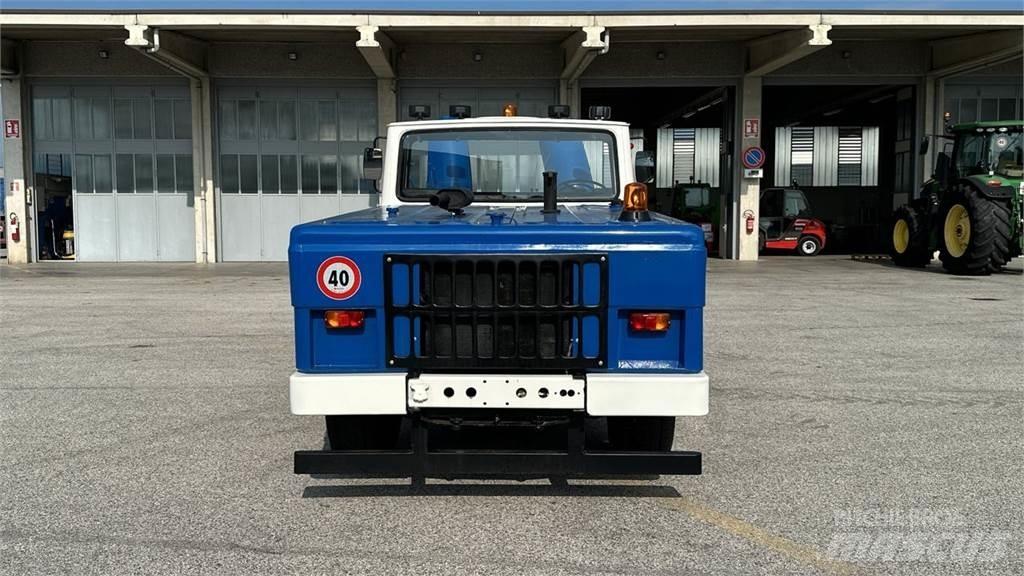  Fresia F60 4X4 Lame spazzaneve e aratri