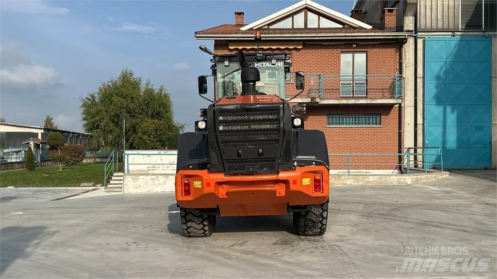 Hitachi ZW180-5B Pale gommate