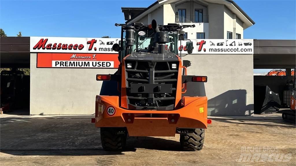 Hitachi ZW180PL-7 Pale gommate