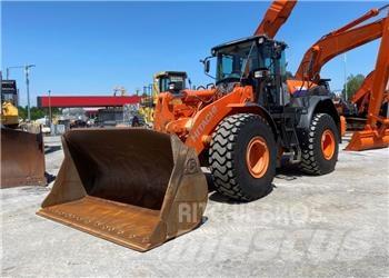 Hitachi ZW250-6 Pale gommate