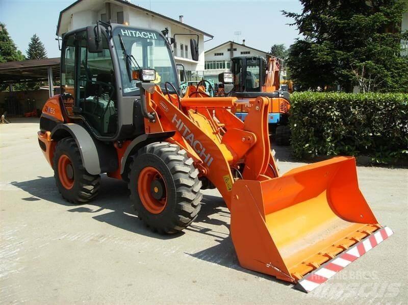 Hitachi ZW65 Pale gommate