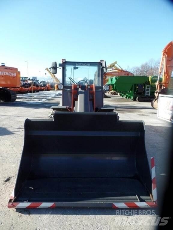 Hitachi ZW75-6 Pale gommate