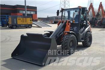 Hitachi ZW75 – 6C Pale gommate