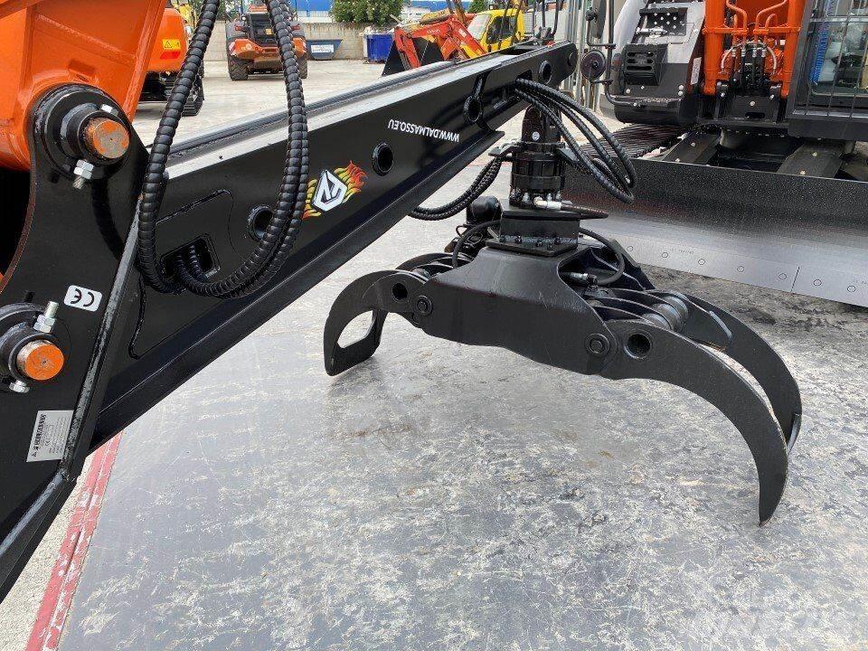 Hitachi ZX135US-6 Escavatori forestali