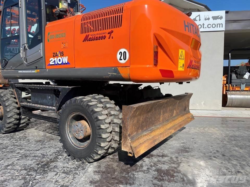 Hitachi ZX210W-3 Escavatori gommati