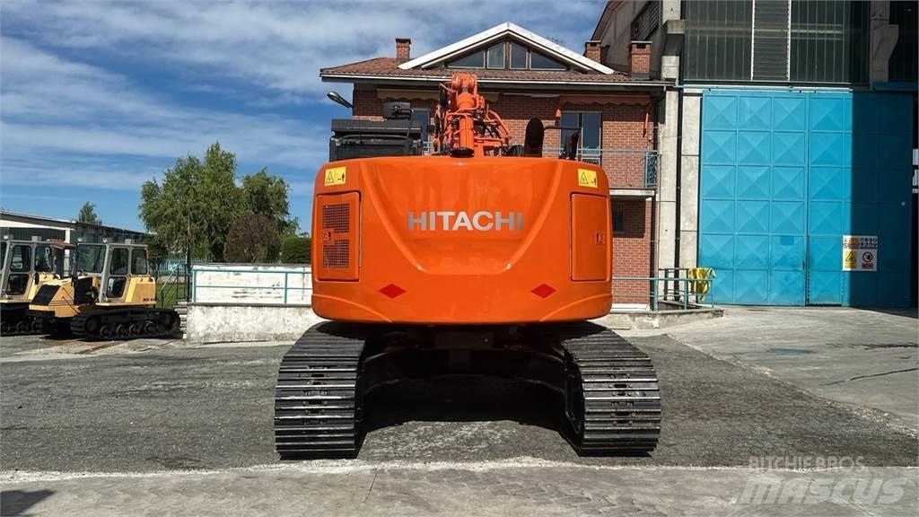 Hitachi ZX225USLC-5B Escavatori cingolati