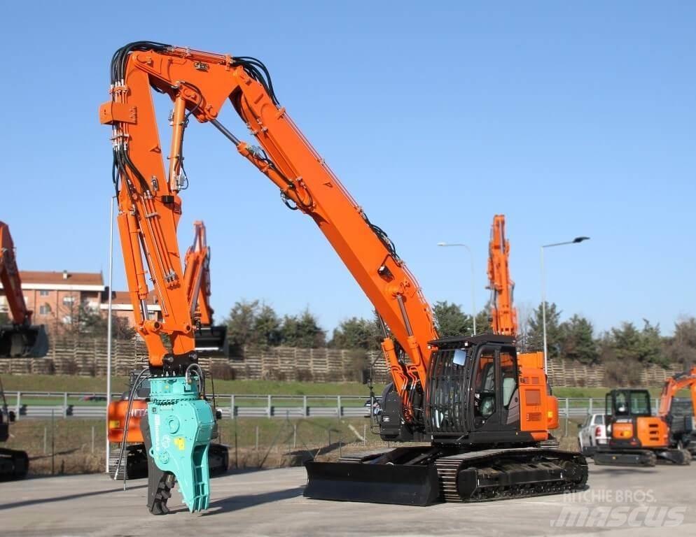 Hitachi ZX225USLC-6 Escavatori cingolati