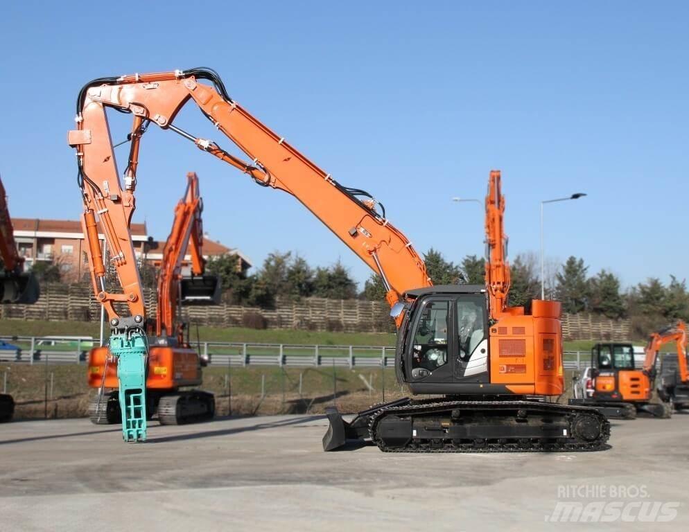 Hitachi ZX225USLC-6 Escavatori cingolati