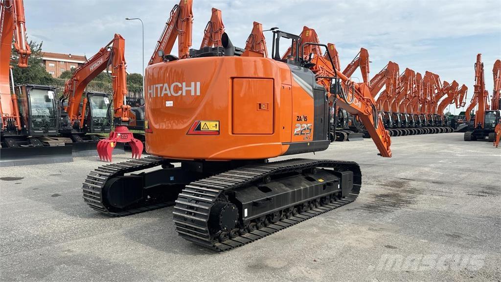 Hitachi ZX225USLC-7 Escavatori cingolati
