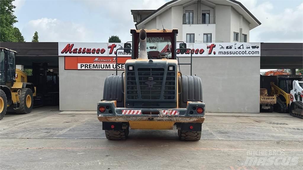 Hyundai HL760-9A Pale gommate
