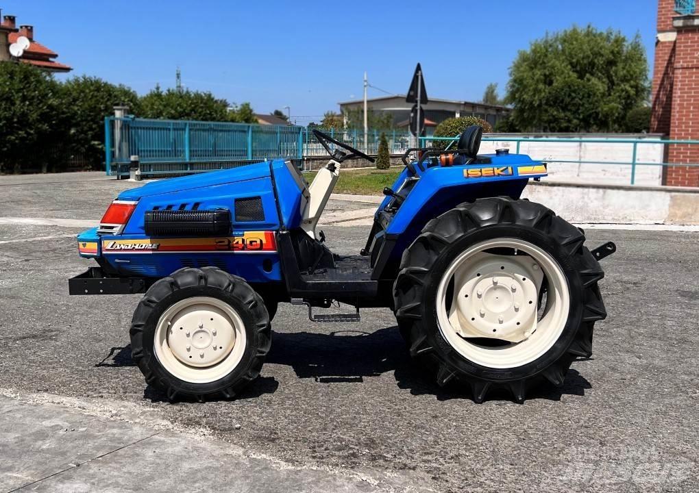 Iseki 240 4x4 Lame spazzaneve e aratri