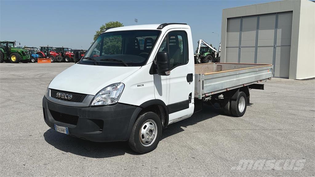 Iveco DAILY 35C13 4x2 Camion altro
