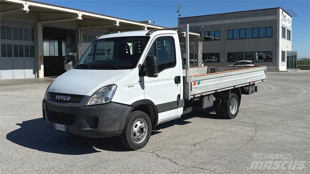 Iveco DAILY 35C13 4X2 Camion altro