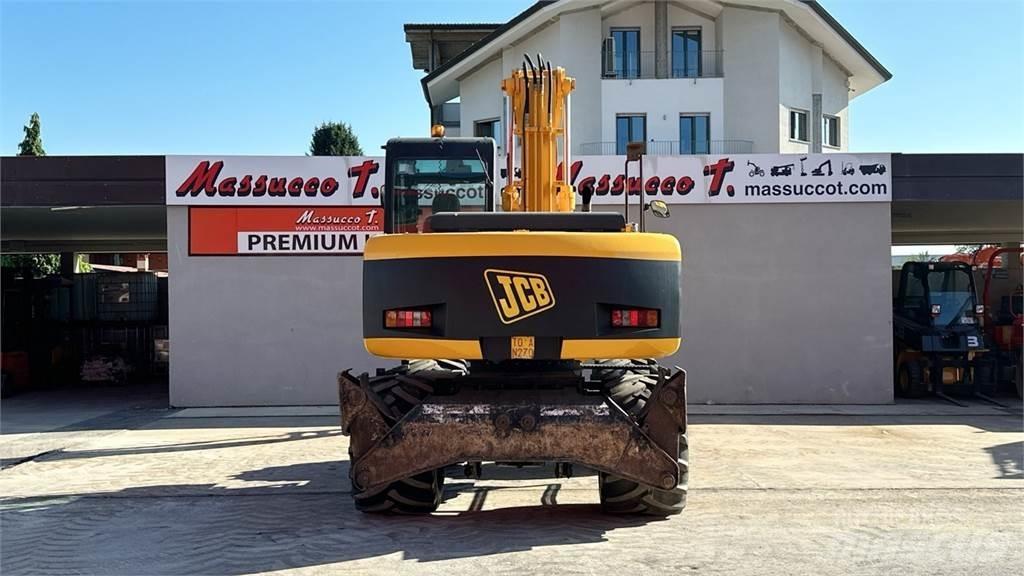 JCB JS130W 4x4 Escavatori gommati