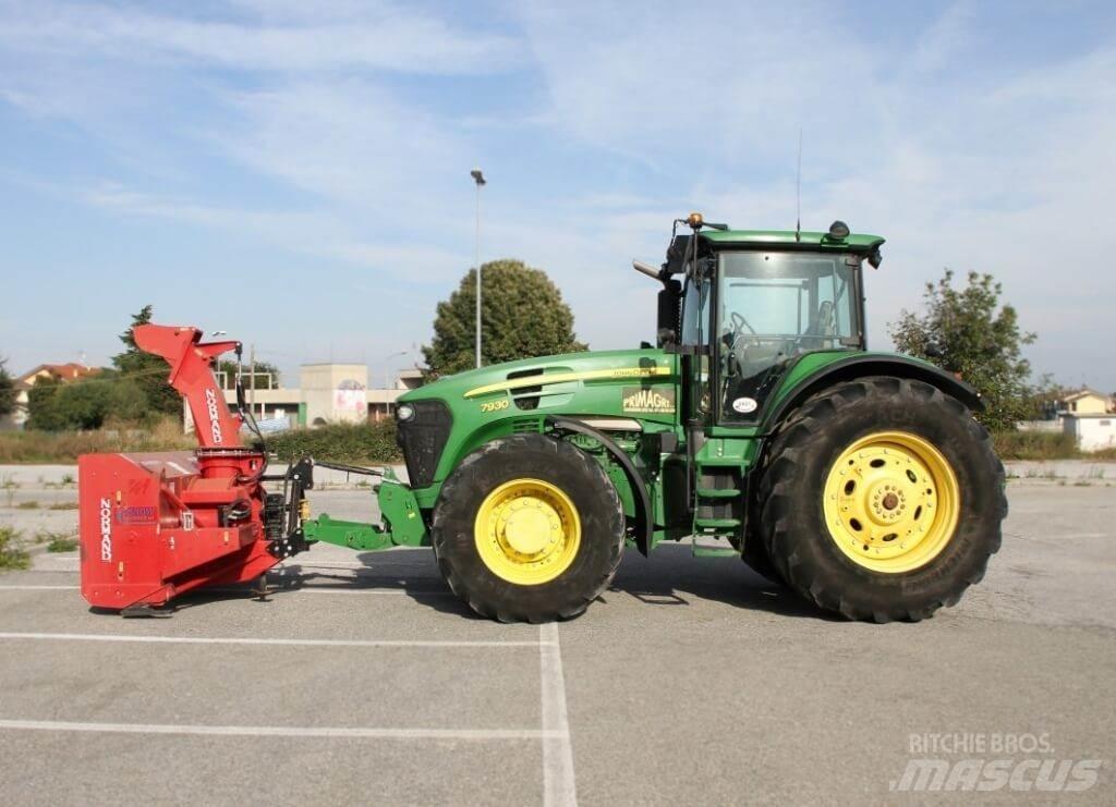 John Deere 7930 4X4 Lame spazzaneve e aratri