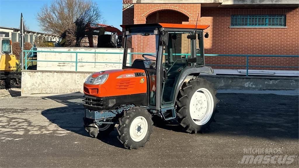 Kubota KT24 4X4 Lame spazzaneve e aratri
