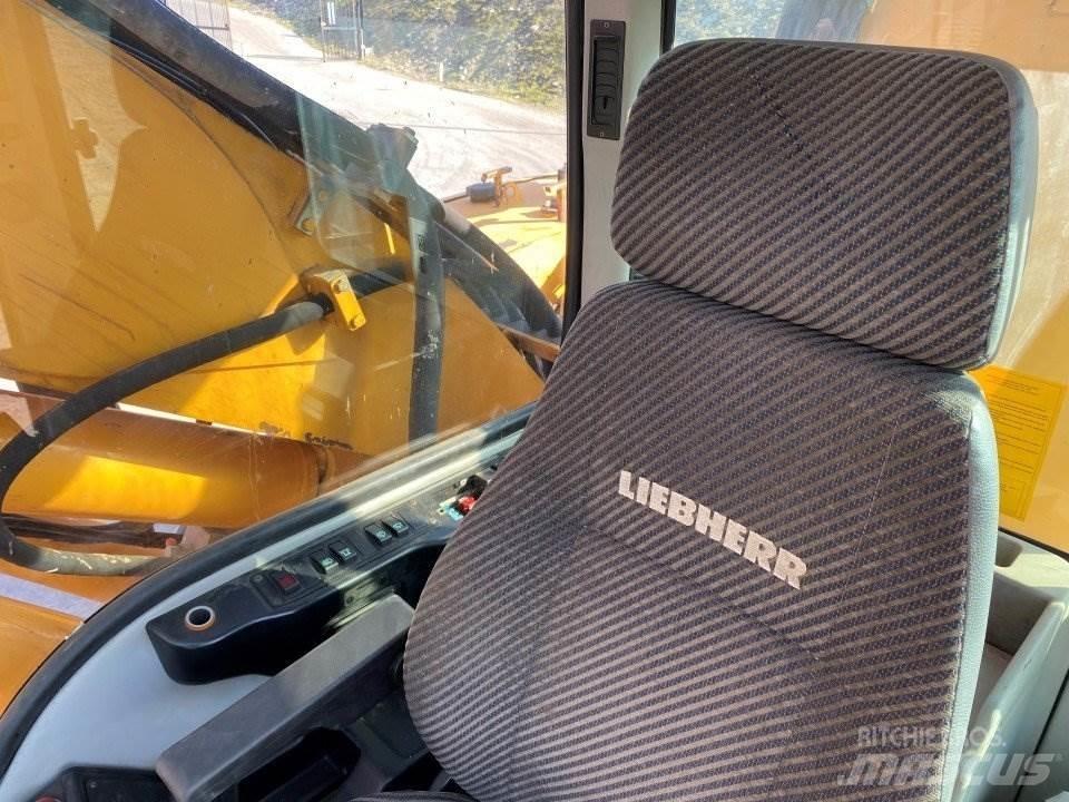 Liebherr A316 Escavatori gommati