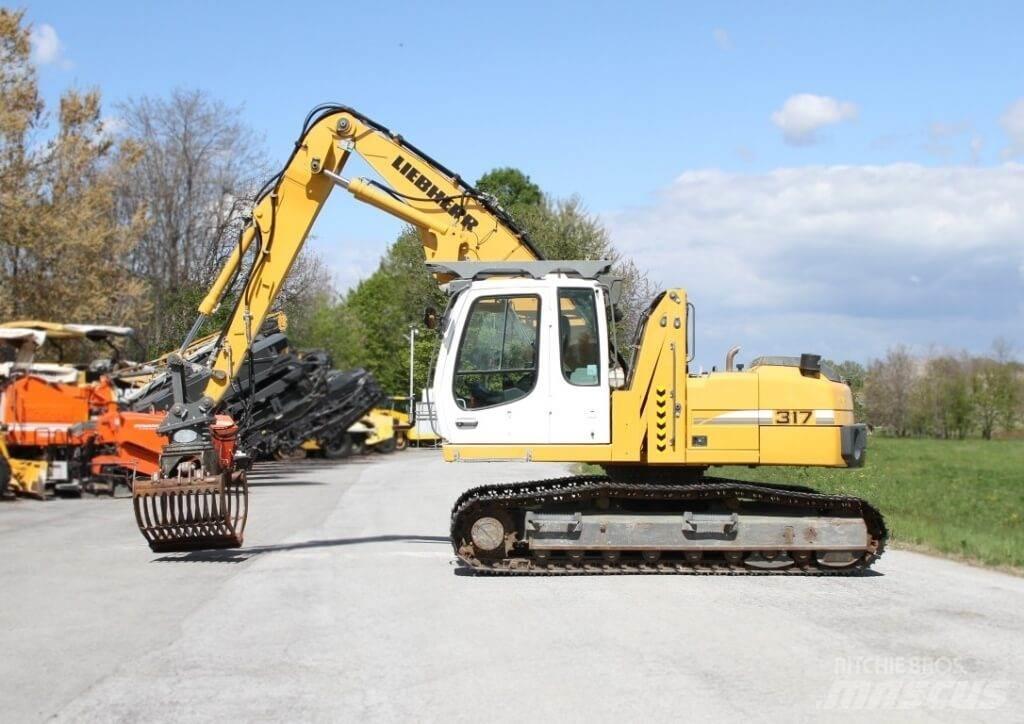 Liebherr R317 Litronic Escavatori gommati