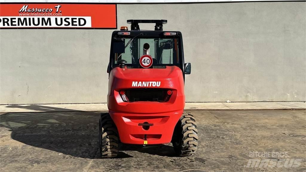 Manitou MC 30.4 4X4 Elevatore per esterni