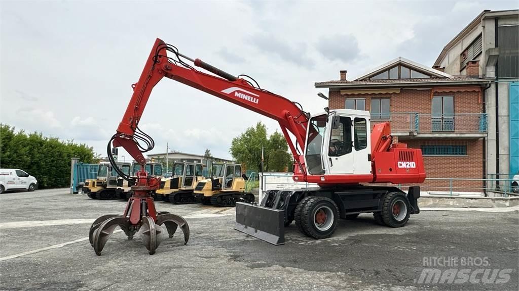 Minelli CM210 Escavatori gommati
