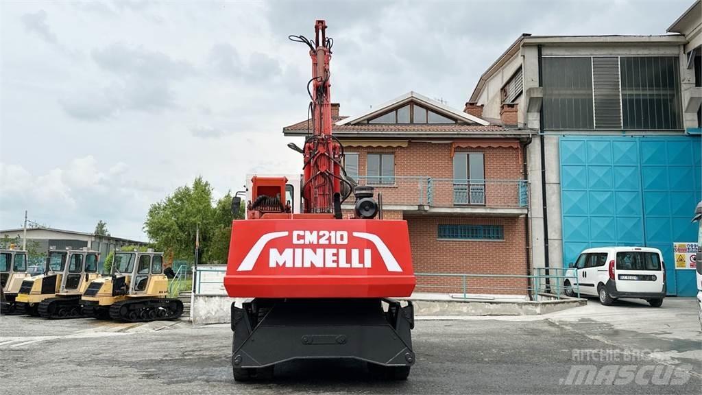 Minelli CM210 Escavatori gommati