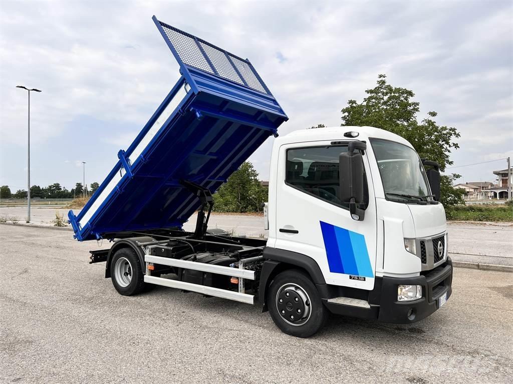 Nissan 75-18 Camion altro