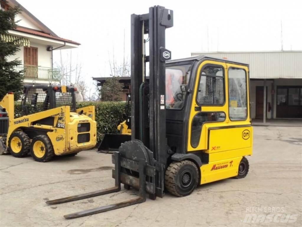 OM EU 30 Carrelli elevatori elettrici