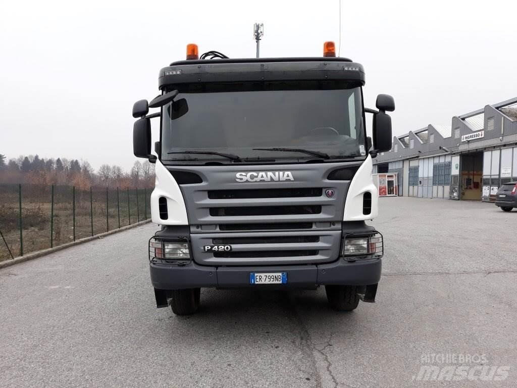 Scania P420 8X4 Camion altro