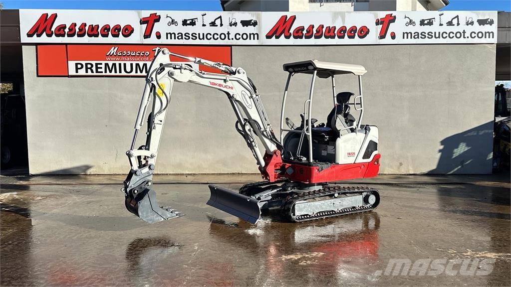 Takeuchi TB225 Miniescavatori