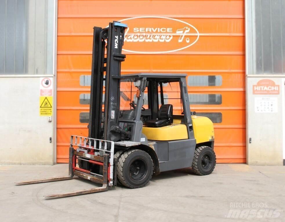 TCM FD40T2 Carrelli elevatori diesel