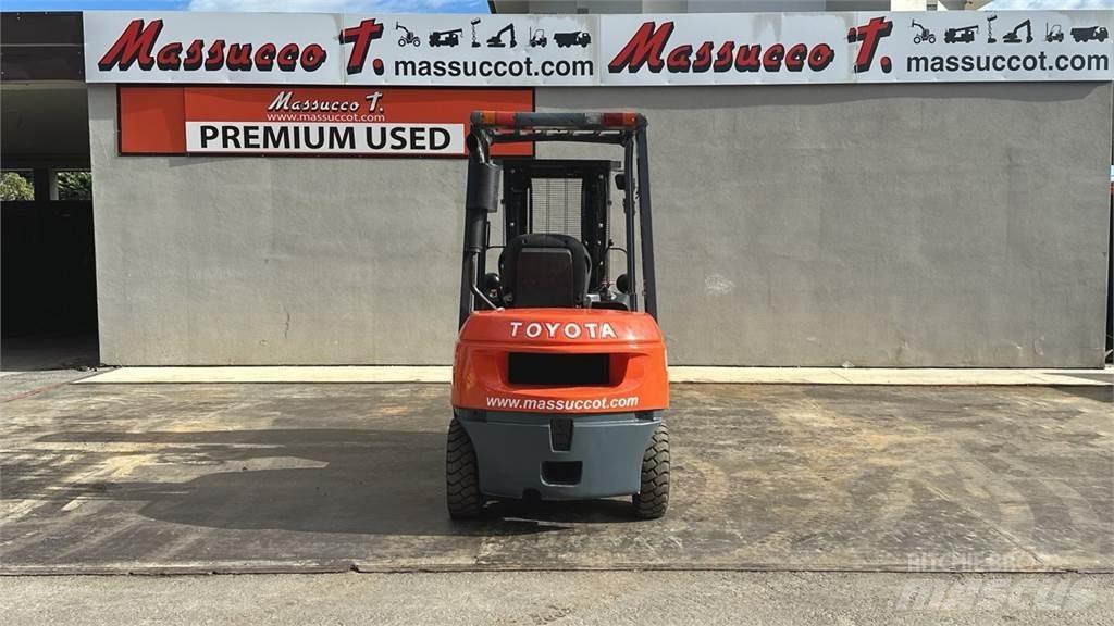Toyota 62-7FDF25 Carrelli elevatori diesel