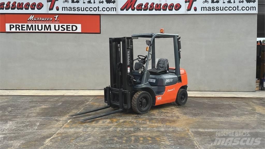 Toyota 62-7FDF25 Carrelli elevatori diesel