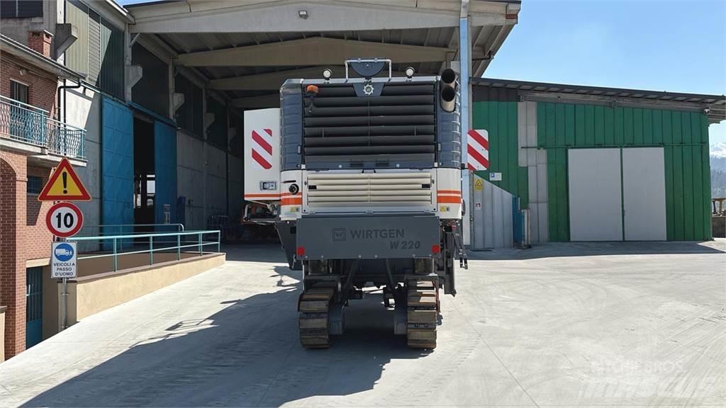 Wirtgen W220 Fresa a freddo per asfalto
