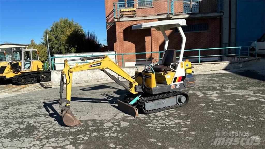 Yanmar B12-1 Miniescavatori