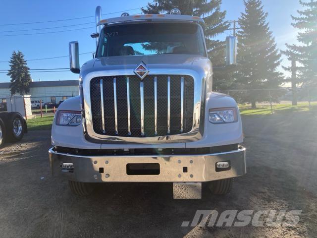 International HX Motrici e Trattori Stradali