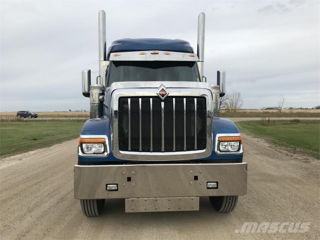 International HX Motrici e Trattori Stradali