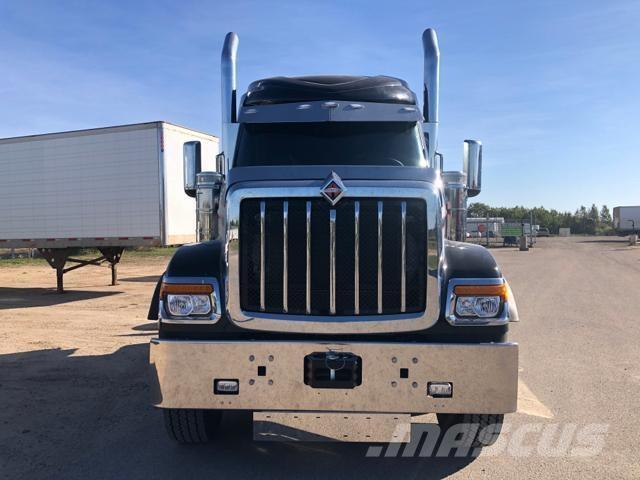 International HX Motrici e Trattori Stradali