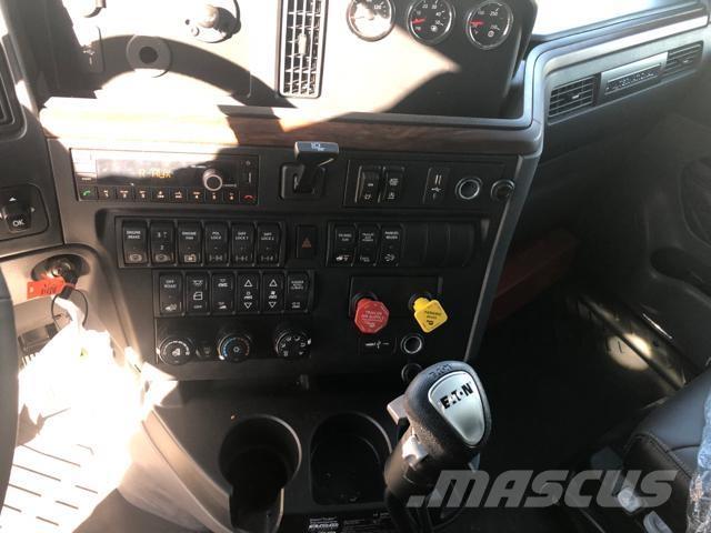 International HX Motrici e Trattori Stradali