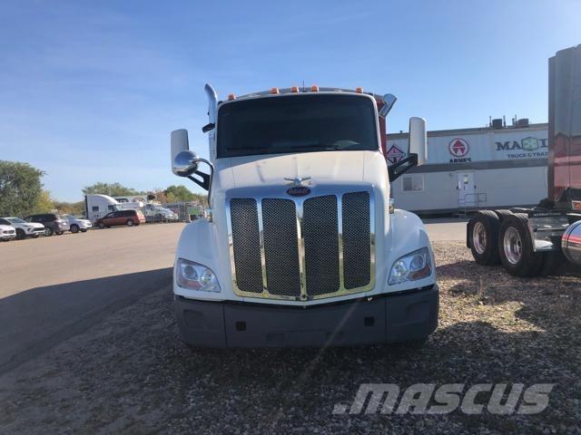 Peterbilt 567 Autocarro agricolo / grano