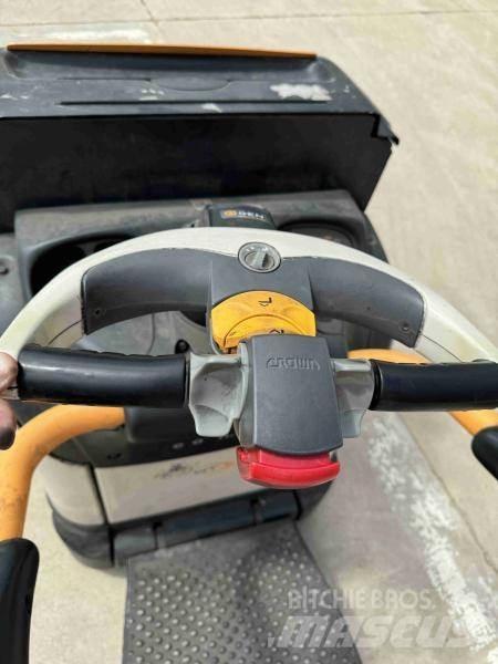 Crown WT3040 Transpallet manuale