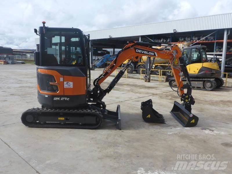Develon DX27Z-7 Miniescavatori