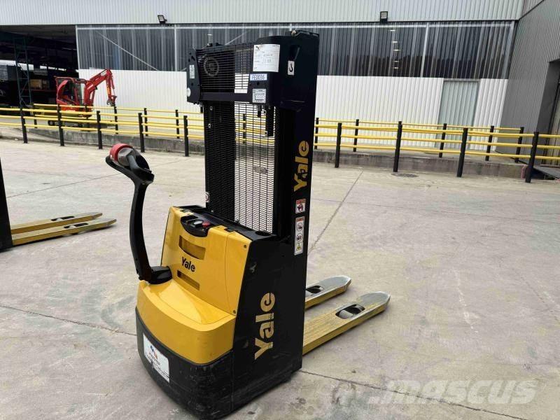 Yale MS10 Transpallet uomo a terra