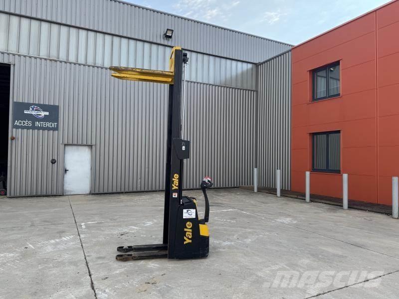 Yale MS10 Transpallet uomo a terra