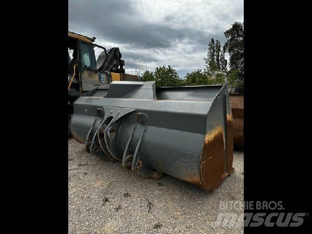 Liebherr GODET Costruzioni - Altro