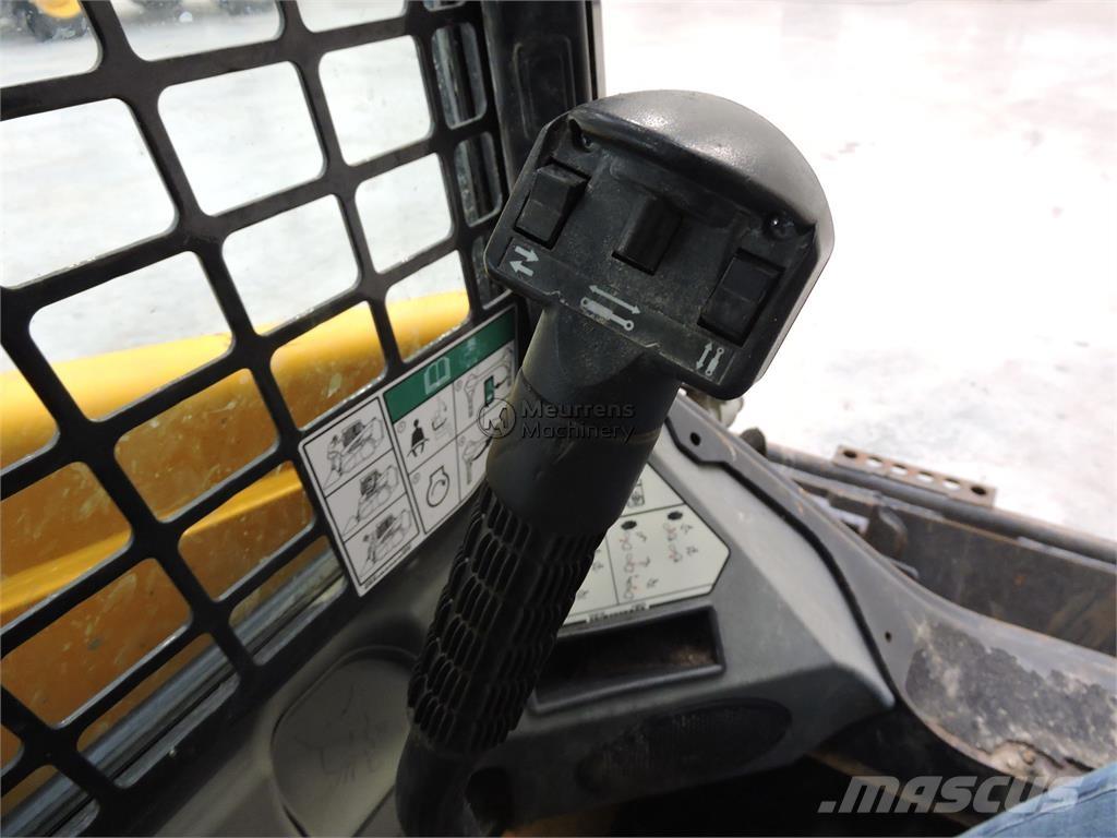 Bobcat S450 Pale gommate